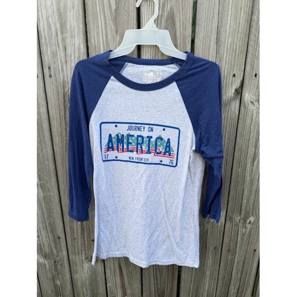 Americana Patriotic New Frontier Raglan Tee S Gray Blue License Plate Graphic